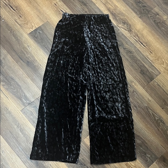 Zara TRF Black Crushed Velvet Wide Leg Pants Trousers Patterned Size XS NEW - Picture 2 of 8